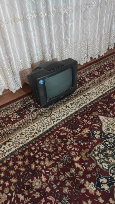 tilivizor sotiladi ishlabduribdi