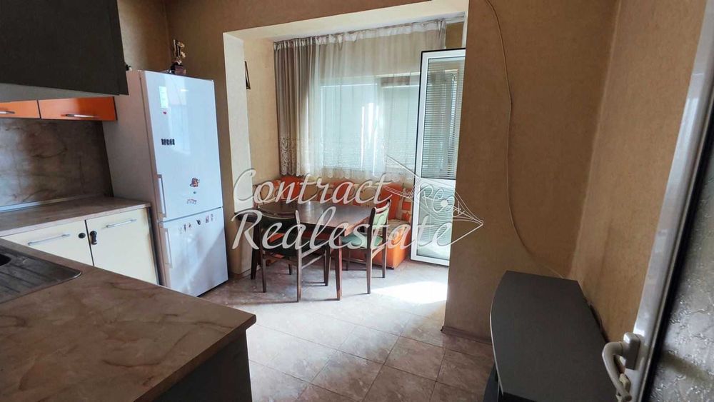 Дава се под наем Тристаен апартамент в Варна, Възраждане 1 - 70 кв.м за 331.5 € - Снимка #2