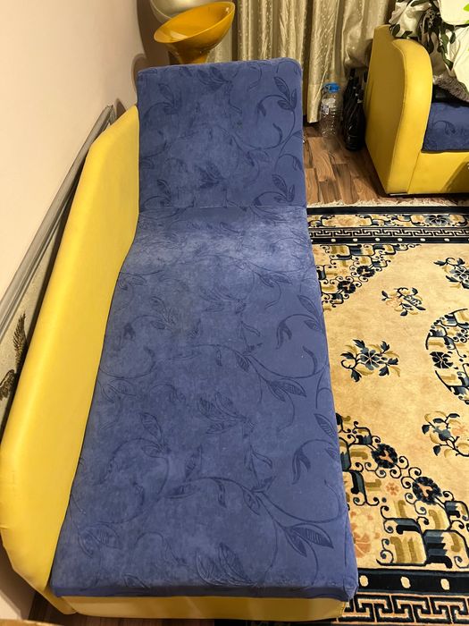 Гарнитура + лежанка велур