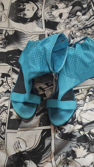 Летние кожанные сапоги 38рр