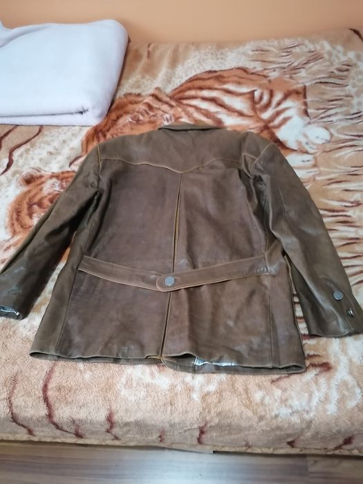 Haină de piele (mărimea 50)