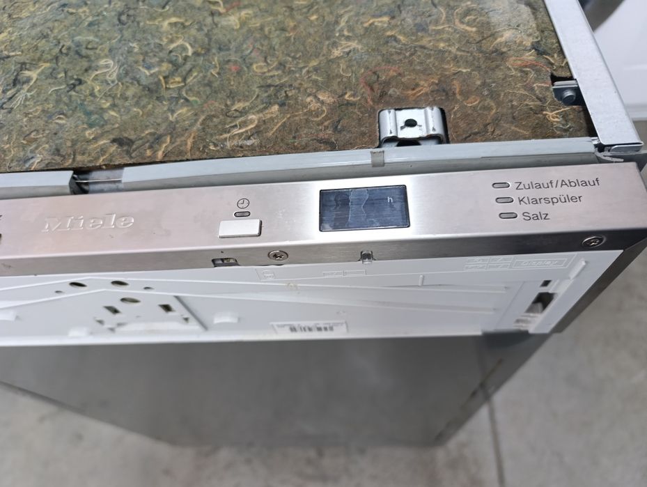 Съдомиялна Miele за пълно вграждане 45см