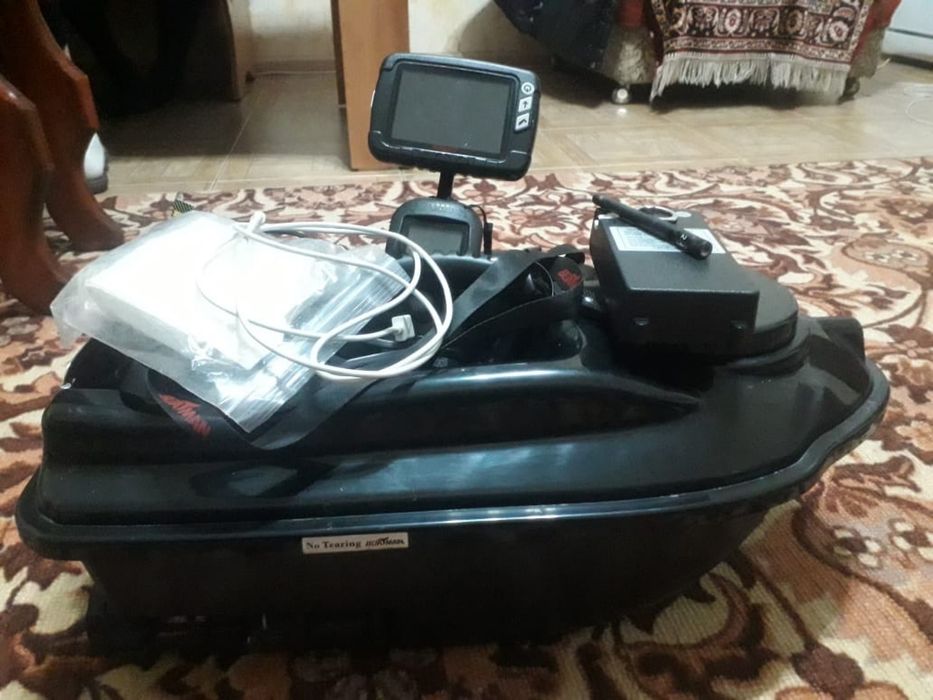 Продам кораблик для кормления рыб