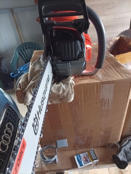 Хускварна 562хр ( чисто нова)