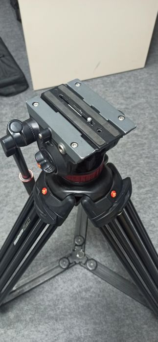 Штатив Manfrotto 546GBK 504HD