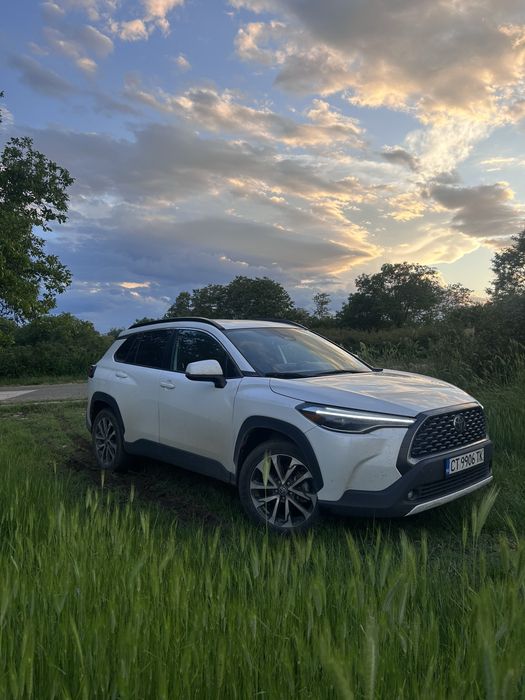 Toyota Corolla Cross XLE AWD 2023г.