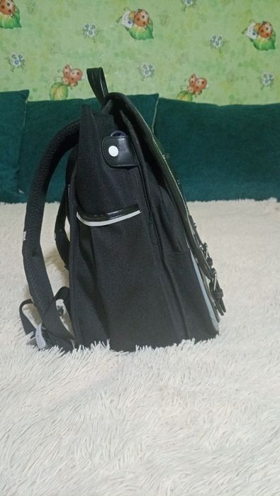 Детский школьный рюкзак для его или ее