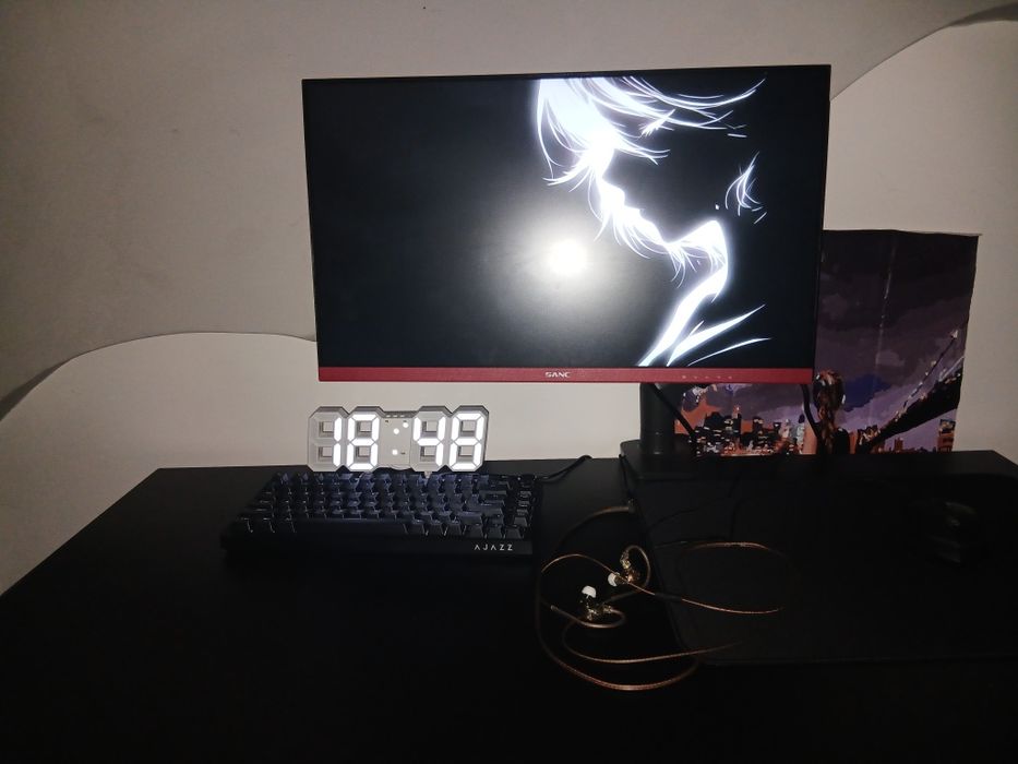 Продам стол компьютерный