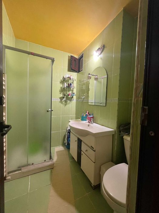 Vand apartament 3 camere Aleea Plopilor zona Decebal