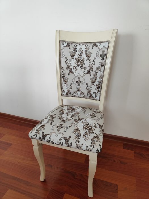 Стол и стулья...