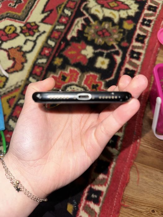 Продаю ХР, 128гб срочно