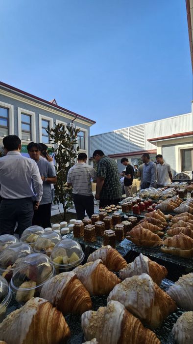 Кейтеринг в Ташкент . Фуршет . Кофе брейк. Аренда коктейлний стол