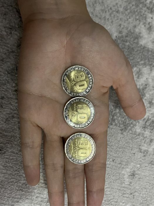 Продам ювелирные монеты