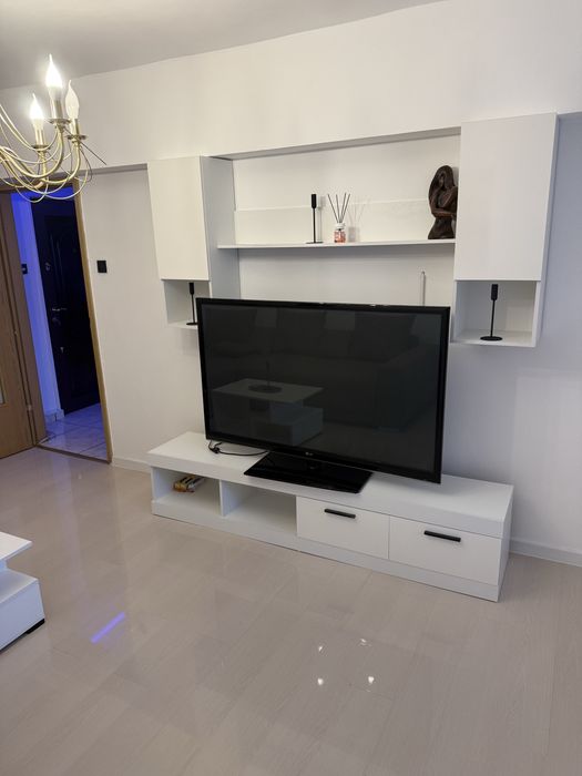 Inchiriez apartament 2 camere lux ultracenltral parter