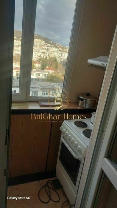 Дава се под наем Двустаен апартамент в Варна, Базар Левски - 60 кв.м за 418.71 € - Снимка #1