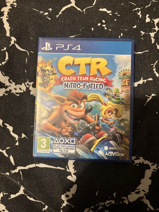 PlayStation 4 без КОНТРОЛЕРИ + 4 игри