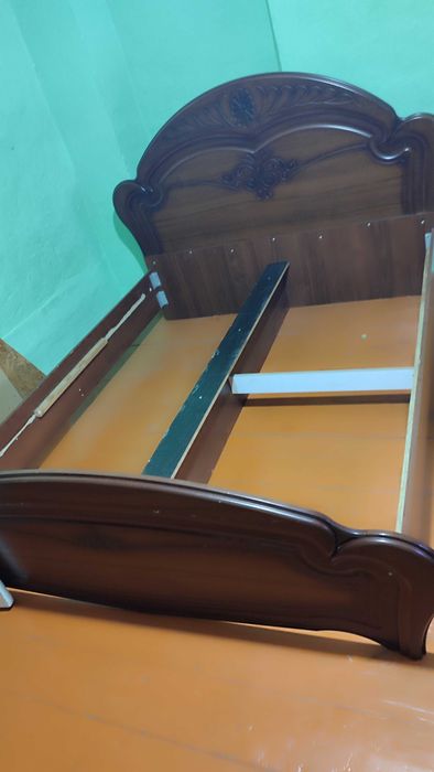 Диван двухместный