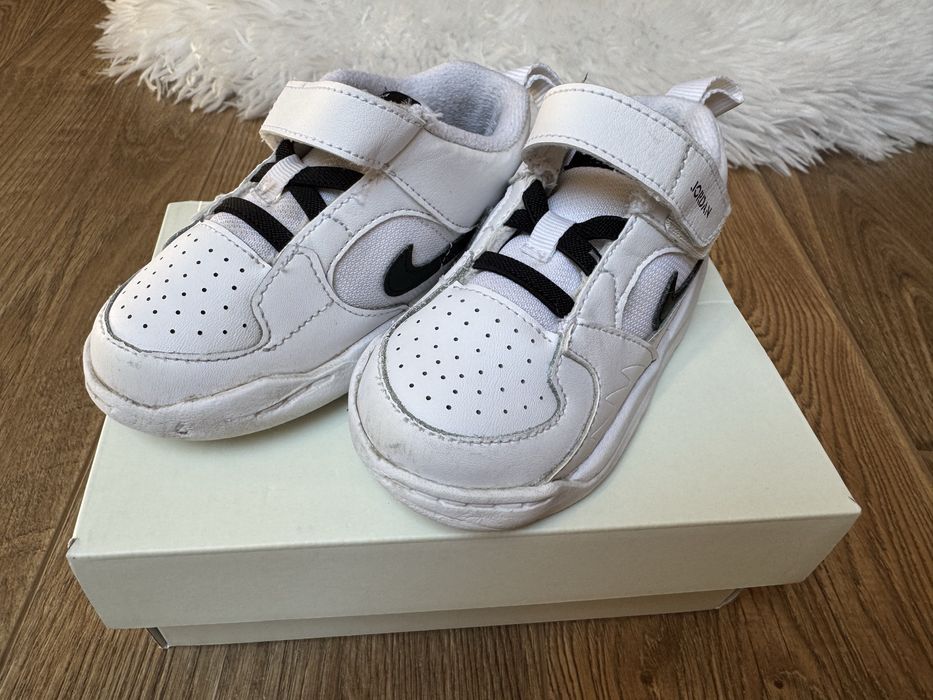 Детски маратонки Nike Jordan р-р 25