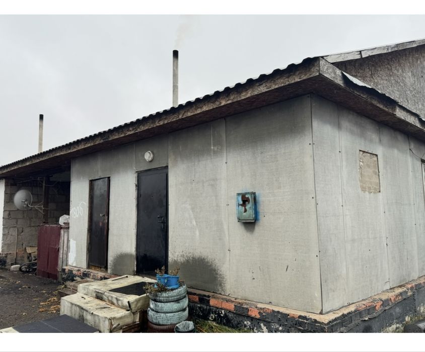 Продам два дома на разбор