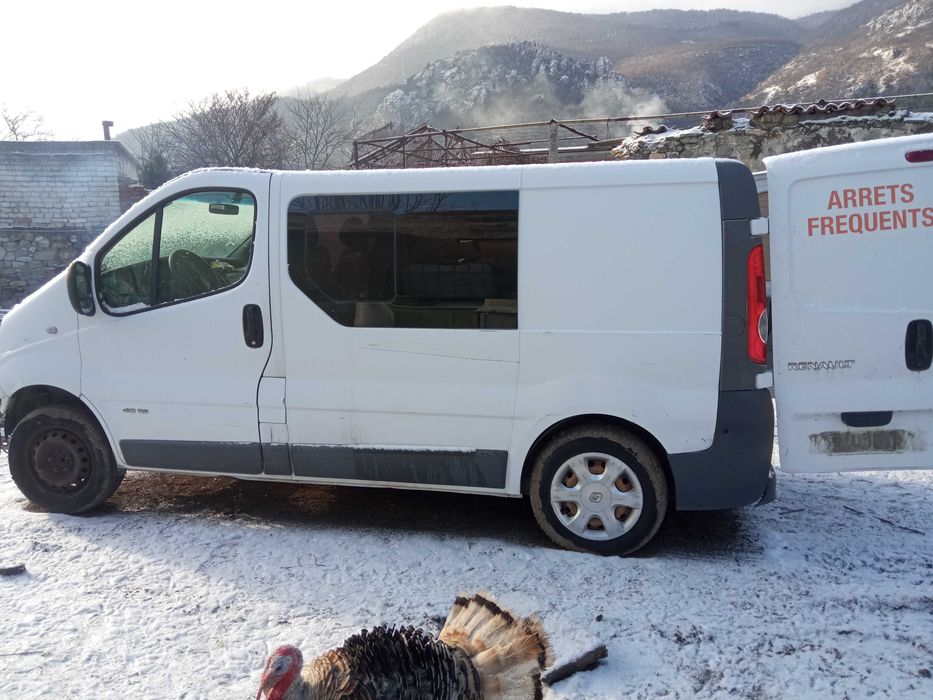 Продава се на части Рено Трафик