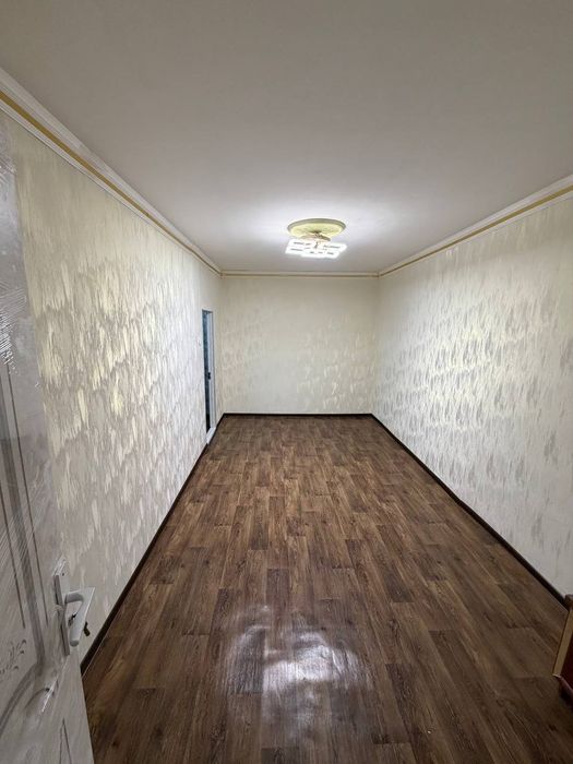 40  mln Narxi tushdi. 4 xonali 80 kv metr. Yevro remont. Uy Sotuvda