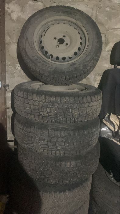 Продам шины с дисками 4*100 хендай акцент