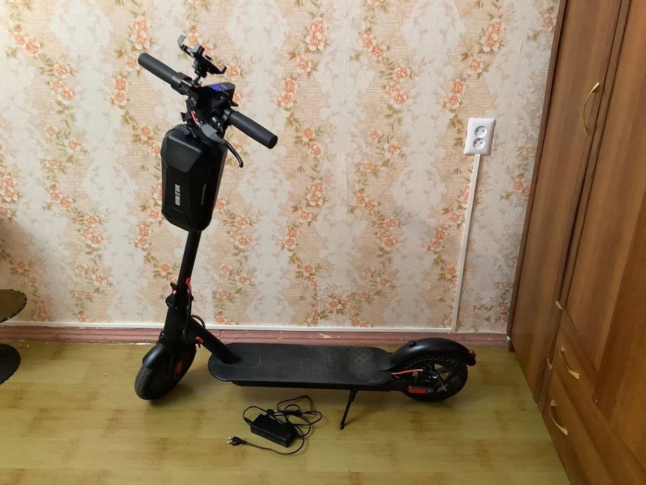 Продам электросамокат