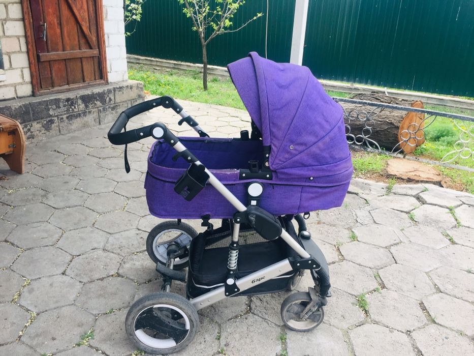 Продам элекрический молокоотсос,  и коляску