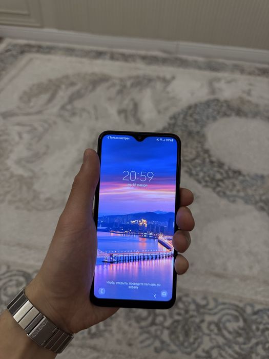 Продам Samsung Galaxy a10