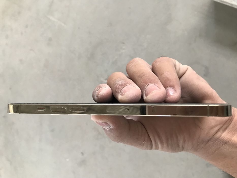 12 pro max 256 xotra 81 yomks