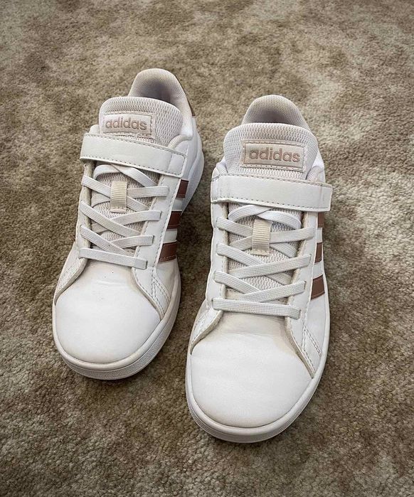 Маратонки adidas (момиче) 33 номер