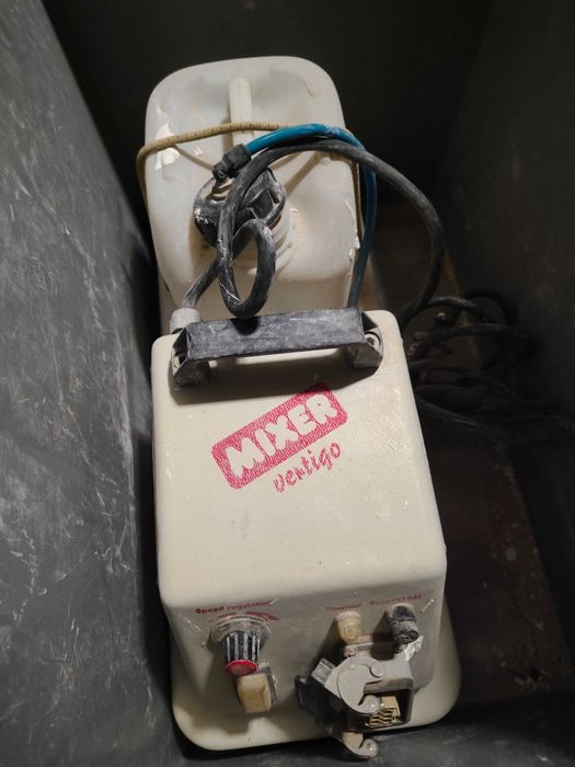 Drișcă electrica Mixer Vertigo