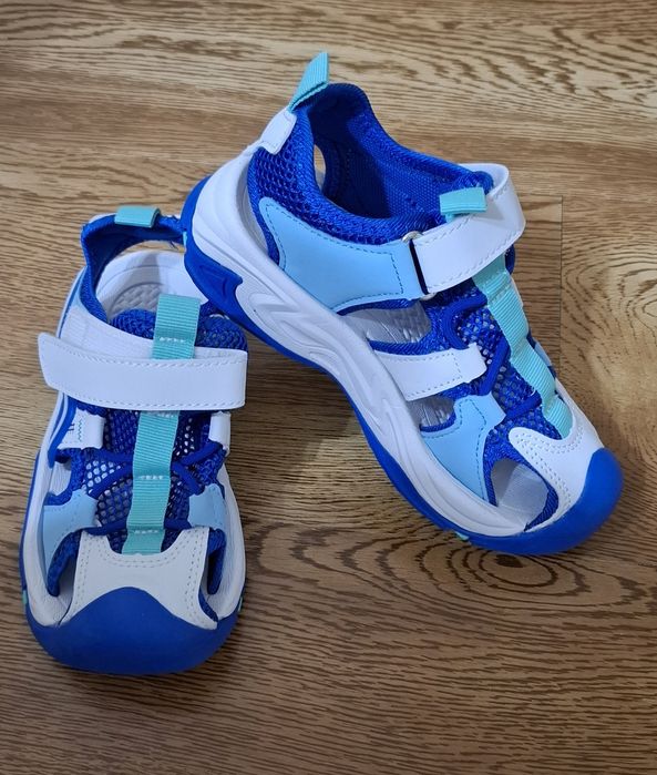 Модные удобные сандалии для мальчиков