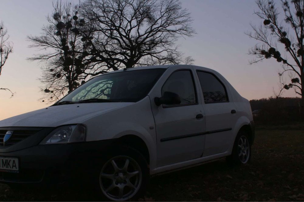 Vand logan 1.4 benzina