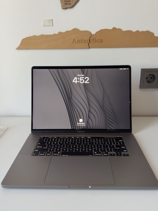 Apple Macbook 2019 i7 16’ 16/512