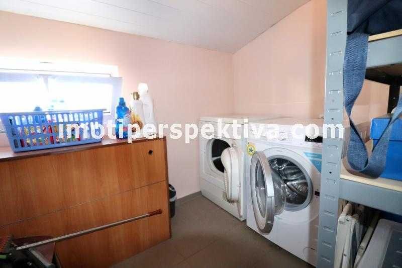Продава се Тристаен апартамент в Пловдив, Кючук Париж - 120 кв.м за 1584 €/кв.м - Снимка #15