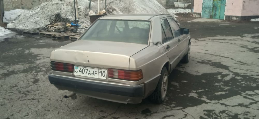 Продается Мерседес е190