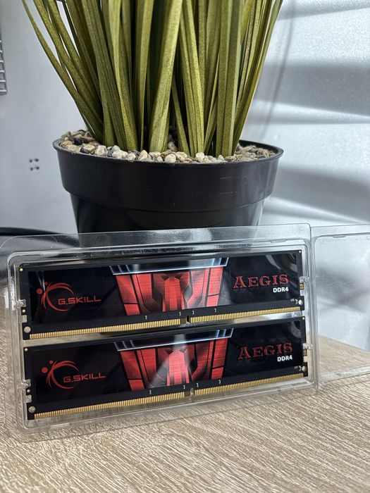 Геймърски компютър Ryzen 5 5600/RX6600/16 Ram/512 ssd/650W GOLD