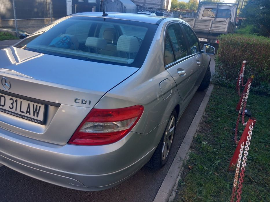 Vand Mercedes C200