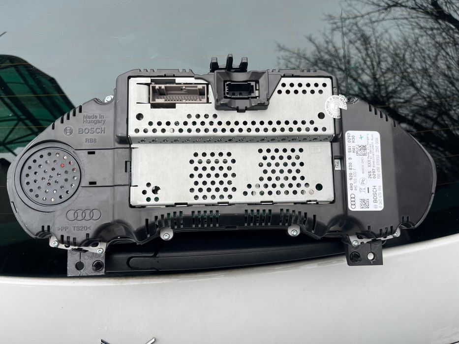 Километраж табло за Audi A8 D4/ Ауди А8 Д4  4H0 9020830D