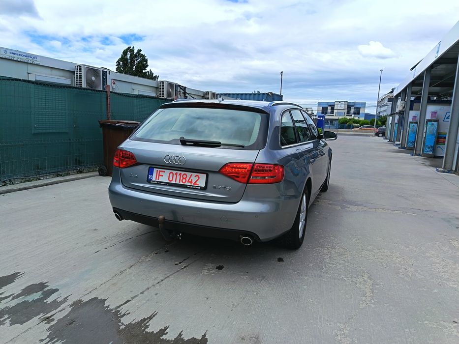 AUDI A4 2011 — imagine 2