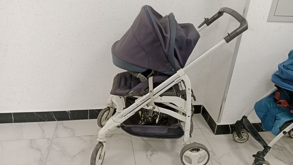Продам коляску Inglesina