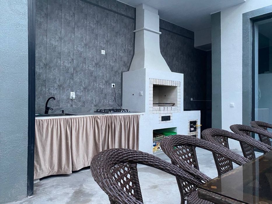 oqtosh dacha oilaviy sauna basseyn isitiladi foodbol polyasi bor