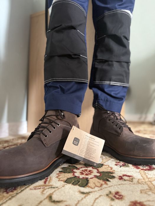 Спец ботинки red wins