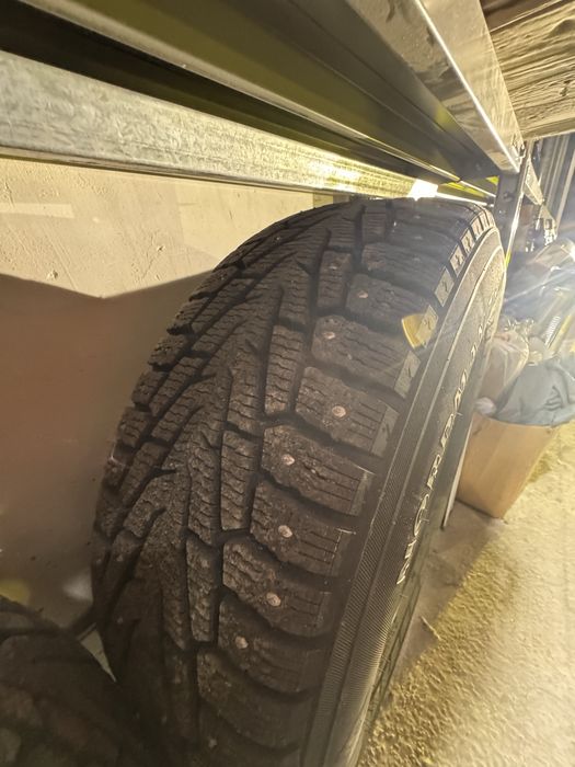 Шины с диками от Ford Nokian
