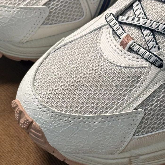 Кроссовки Asics (Стиль Y2K / Ретро-раннеры)