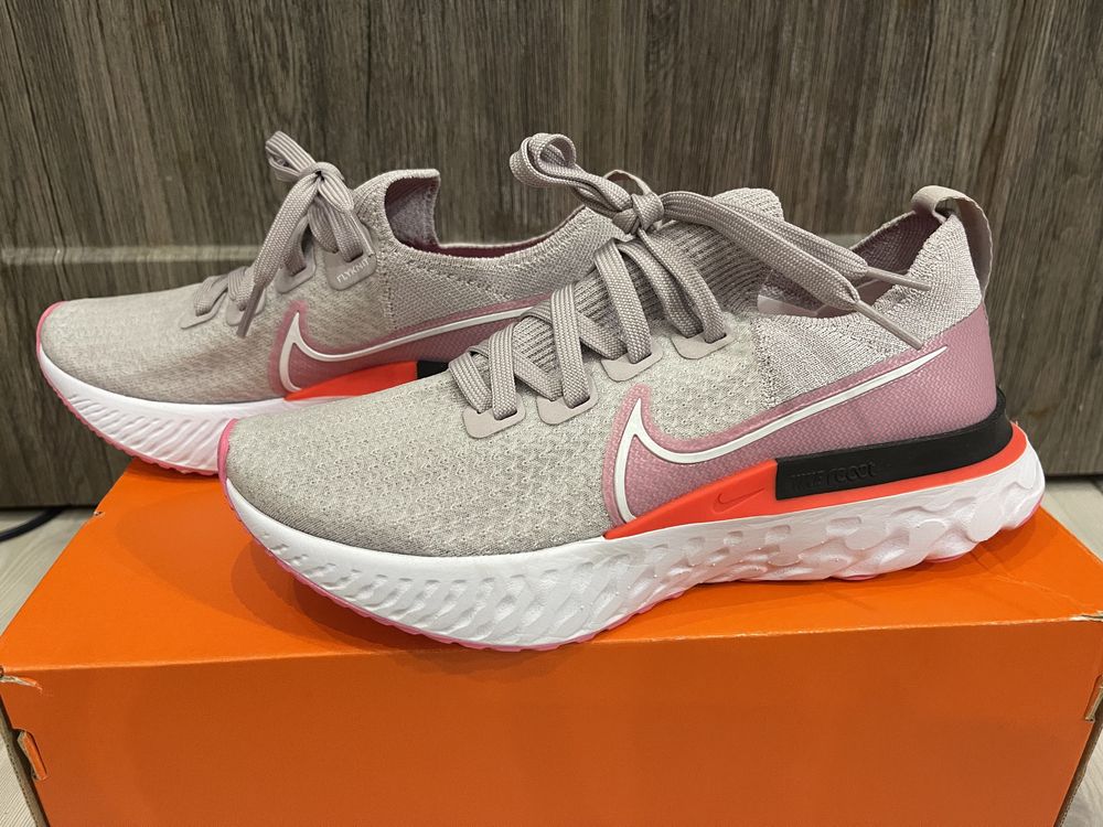 Nike epic best sale react flyknit 38.5