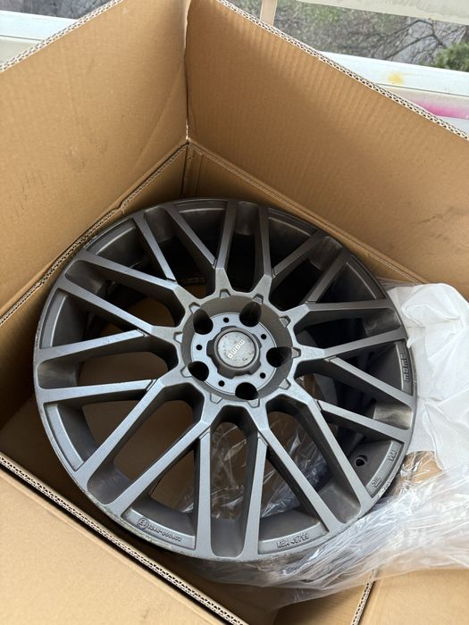 Джанти Momo Revenge R18 225_45