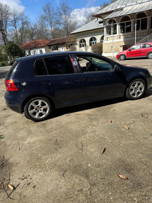 Golf 5 de vanzare