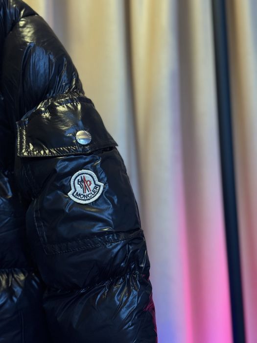 Geacă M.O.N.C.L.E.R negru mat